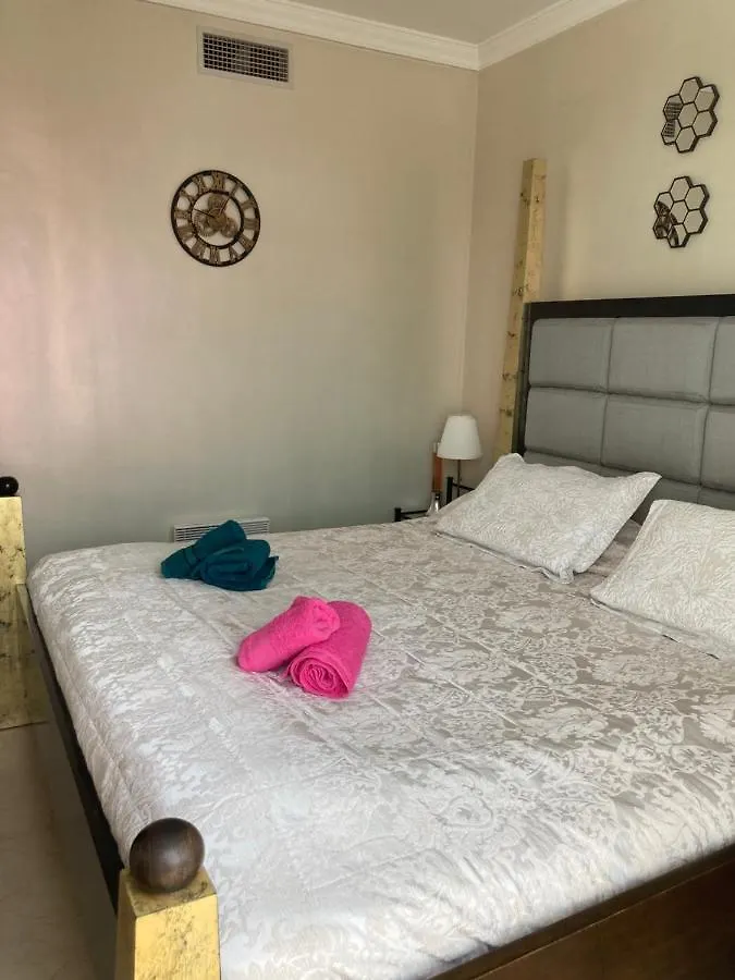 Aloha Gardens Townhouse Apartment Marbella