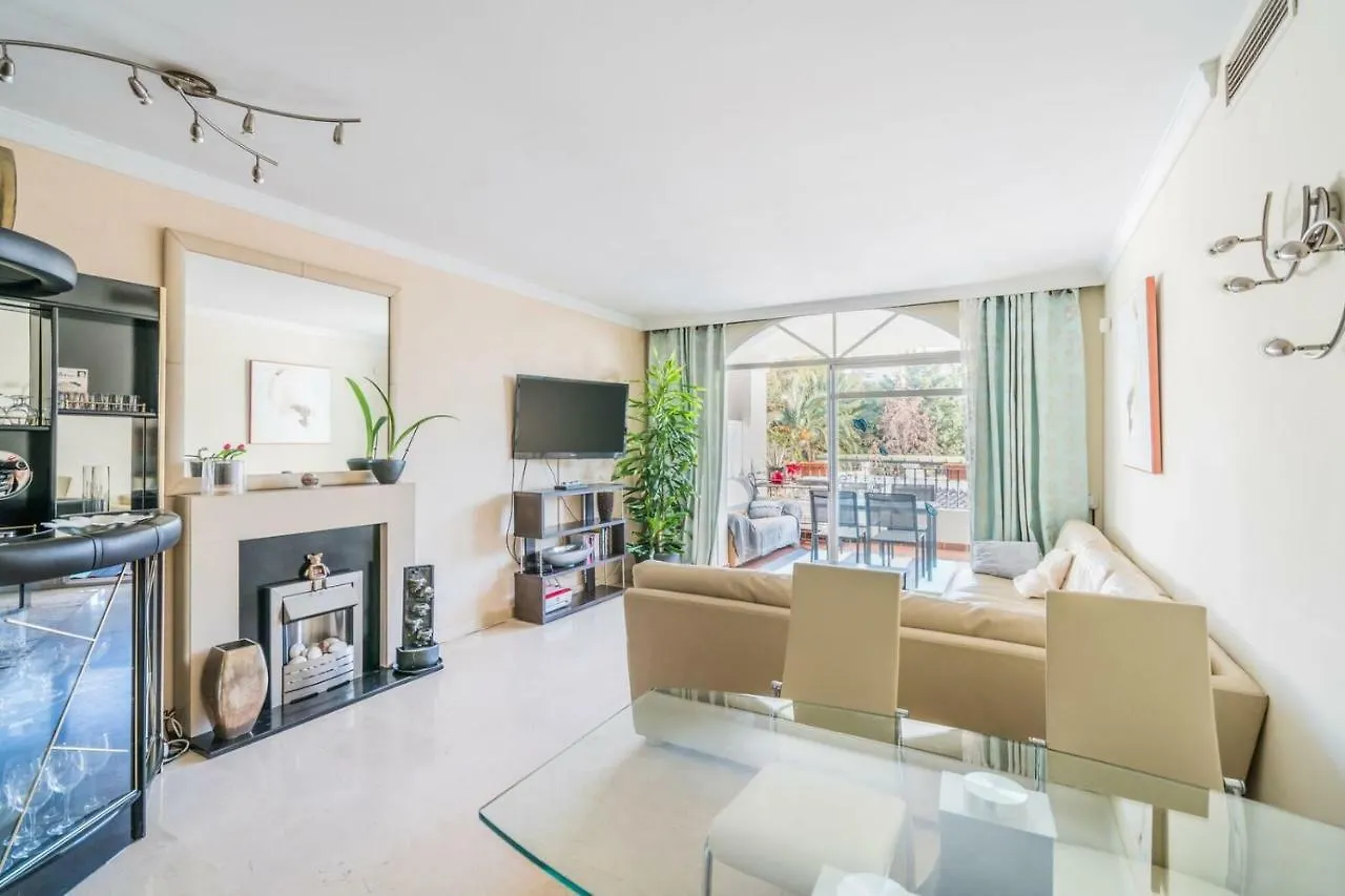 Aloha Gardens Townhouse Apartment Marbella