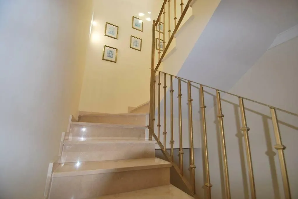 Aloha Gardens Townhouse Apartment Marbella Spain